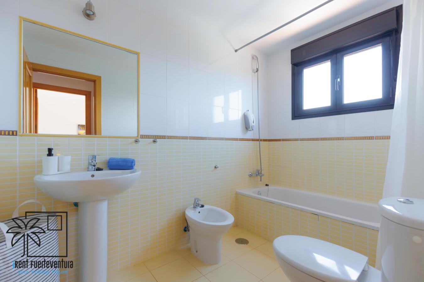 Casa De Los Viajeros Majanicho Irent Fuerteventura Villa Corralejo Esterno foto